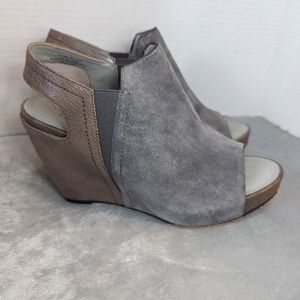 Naked Feet Columbia Wedges size 8